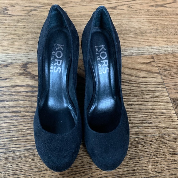 NEW! Michael Kors Wedge - Picture 2 of 5